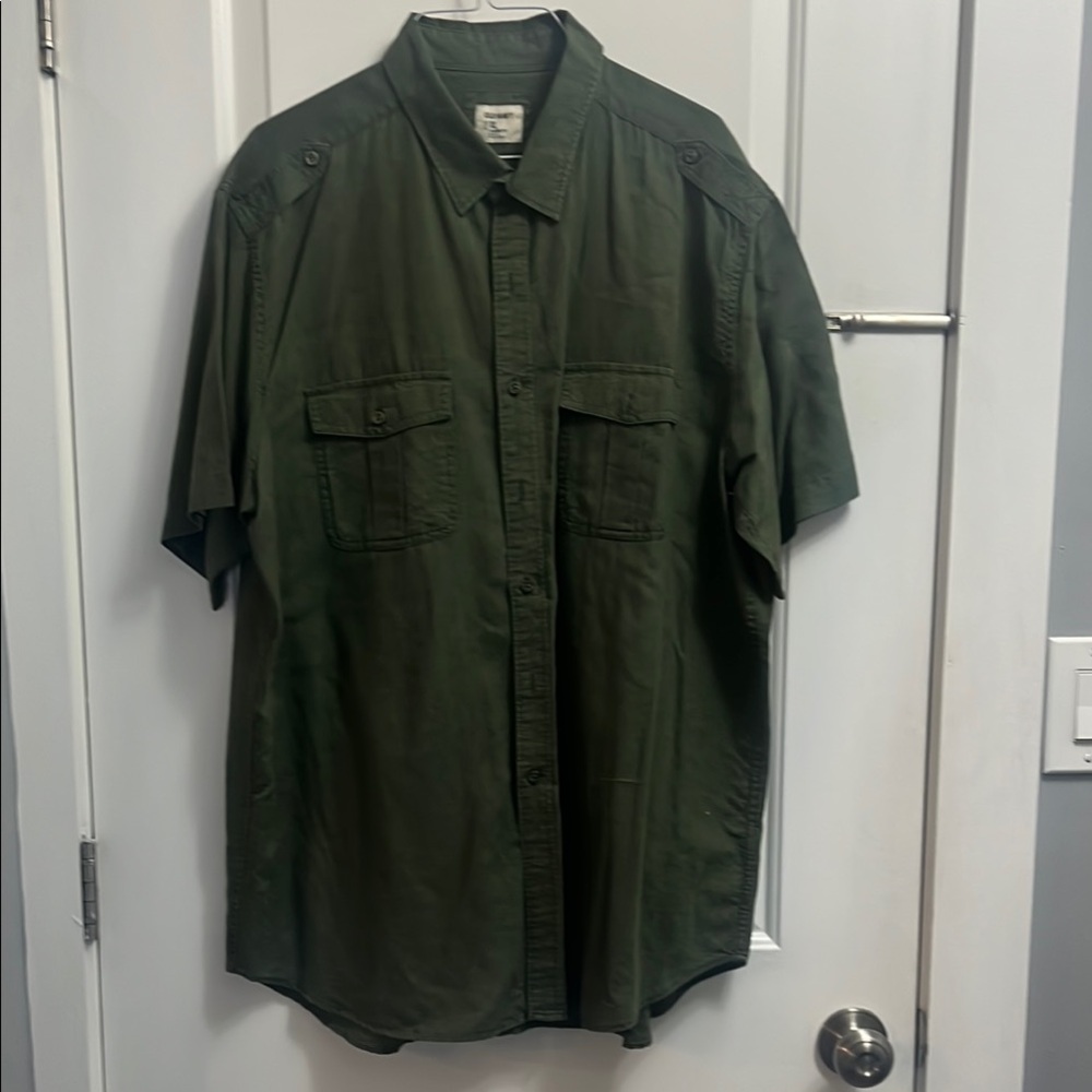 Old Navy Men’s Short Sleeve Button Down Shirt - XL